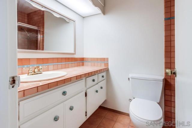 3773 Catamarca Dr, San Diego CA: https://media.crmls.org/mediaz/aa0bc2a2-6d5f-48c8-989d-ce1b0eb1556c.jpg