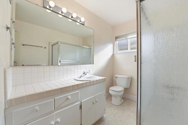 4975 Bel Escou Drive, San Jose CA: https://media.crmls.org/mediaz/aa0befc1-b6b6-429b-bf3a-21822ef5d5e6.jpg