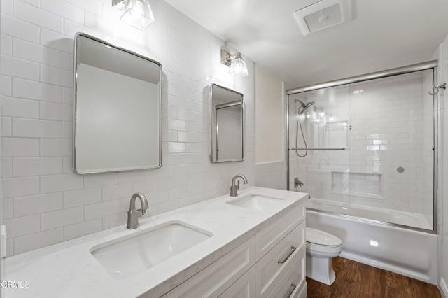 1027 Garrido Drive, Camarillo CA: https://media.crmls.org/mediaz/aa0d6f3b-7f74-4bd6-8948-1312363bcc26.jpg