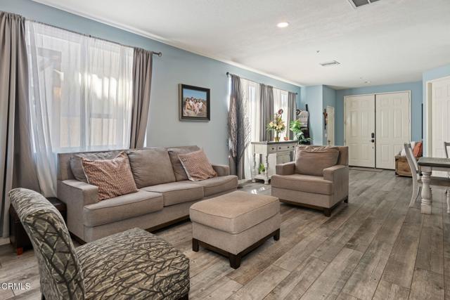 5460 Dunbar Dr, Oxnard, CA 93033 photo 8