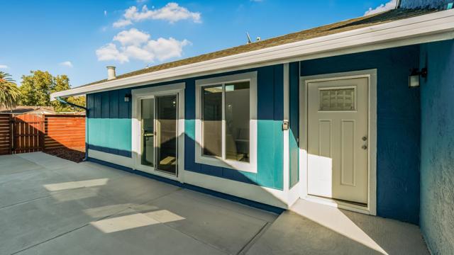 34981 Skylark Dr, Union City CA: https://media.crmls.org/mediaz/aa0e74ea-244a-4d5b-a53f-6ea732913364.jpg