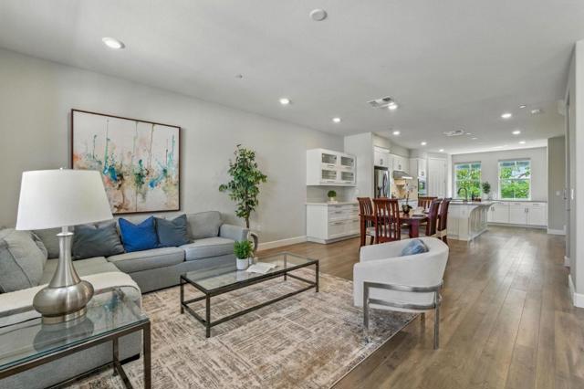 577 Hollow Falls, Fremont CA: https://media.crmls.org/mediaz/aa0eed0c-9808-4b9c-b803-62654f45d523.jpg