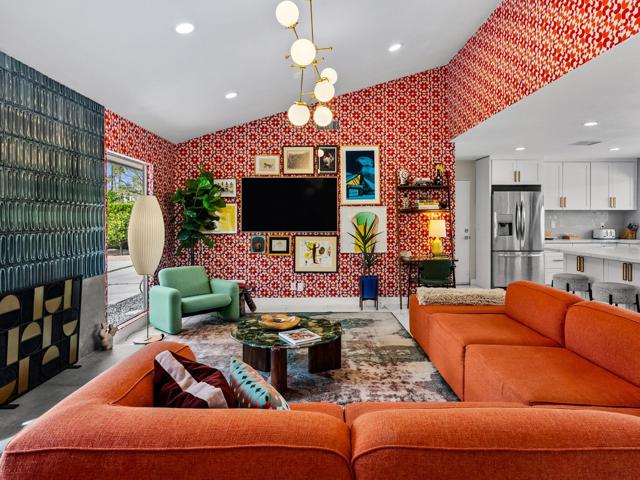 460 N Orchid Tree Lane, Palm Springs CA: https://media.crmls.org/mediaz/aa0f09cb-867b-43aa-afde-22aff27e1d6d.jpg