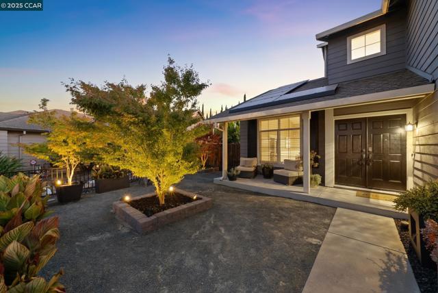 4813 Carrington Dr, Oakley CA: https://media.crmls.org/mediaz/aa0f0c67-0cc5-497a-a66f-a0efef7bf178.jpg