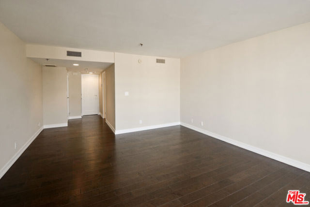 10660 WILSHIRE Boulevard, Los Angeles CA: https://media.crmls.org/mediaz/aa0f4921-e5fa-4b26-8524-a9027465a96f.jpg