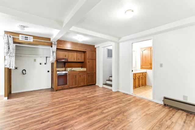 27586 Moody Road, Los Altos Hills CA: https://media.crmls.org/mediaz/aa0fad58-db36-4fe0-847b-3cbfed8d7f09.jpg