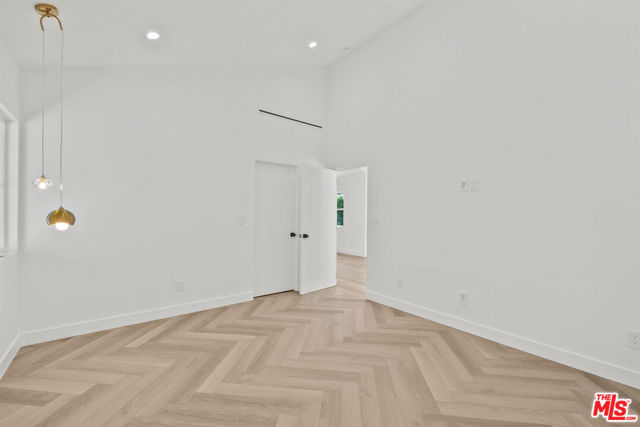 847 Huntley Drive, West Hollywood CA: https://media.crmls.org/mediaz/aa105850-c85f-4de5-a083-cc2ffacd88c5.jpg