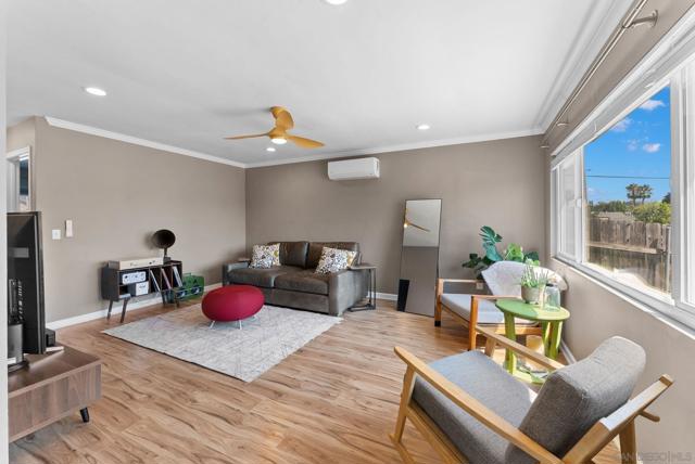 2542 Glebe Road, Lemon Grove CA: https://media.crmls.org/mediaz/aa114884-636a-4f46-a9c8-dff56ae38ef4.jpg