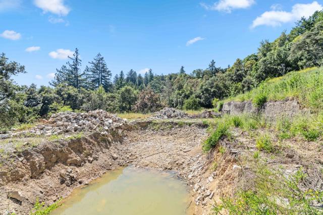 22981 Highway 17, Los Gatos CA: https://media.crmls.org/mediaz/aa11ac7c-4b4f-4cad-97c1-13ed051e1a6b.jpg