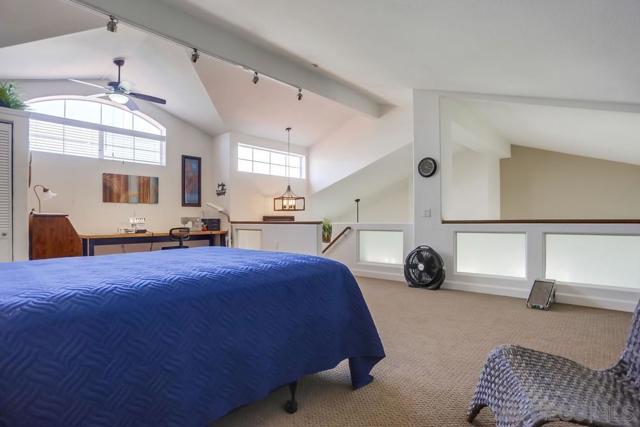 3367 Malta Way, Oceanside CA: https://media.crmls.org/mediaz/aa11b8e1-97cb-4944-be15-b89de535802a.jpg