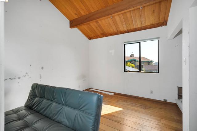 Image 36 of 60 For 1293 Sanderling Is