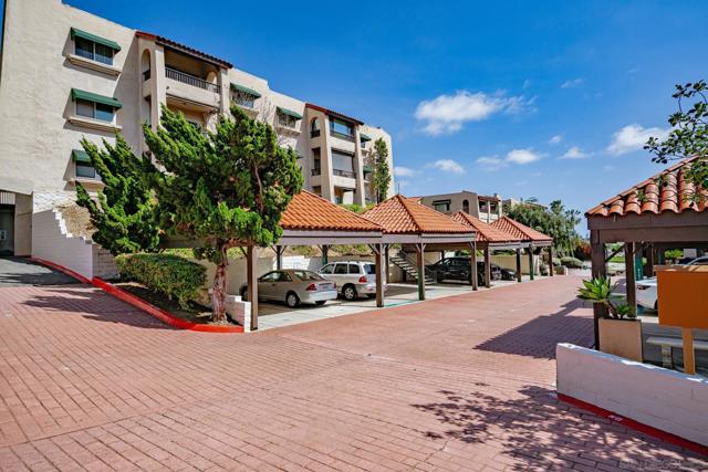 2540 Clairemont Dr, San Diego CA: https://media.crmls.org/mediaz/aa133dfc-37f3-42af-a205-e3636a3c9283.jpg