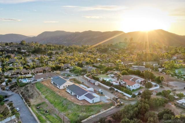 1648 Calle Catalina, Escondido CA: https://media.crmls.org/mediaz/aa143933-b9d6-45df-8a03-8d8a180270b3.jpg