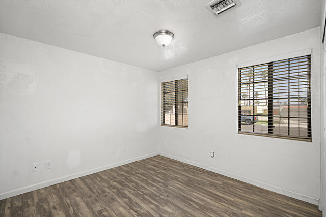 73345 Royal Palm Drive, Palm Desert CA: https://media.crmls.org/mediaz/aa1515d3-9f18-4fc3-b73e-a0ccf461ea9d.jpg