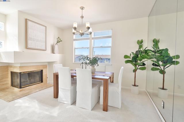 11030 Via Sorrento, Cupertino CA: https://media.crmls.org/mediaz/aa152b12-8acf-4f6a-bfaa-69bb12d6e702.jpg