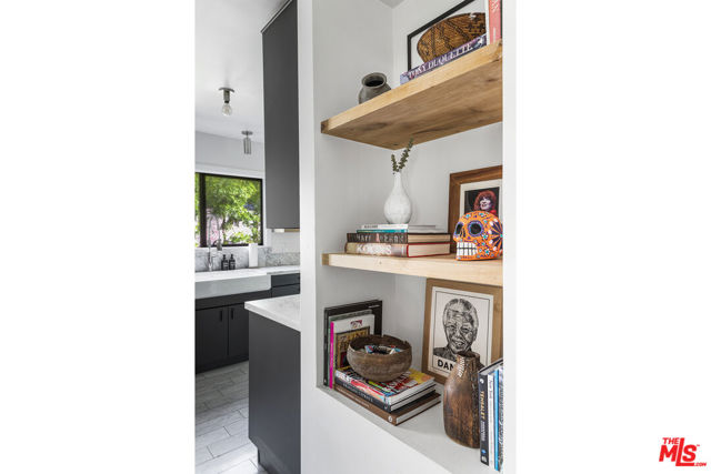 Aa154294 B4a5 46df Aaa0 316049f1fb84