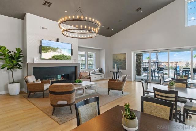 32082 Sedge Way, Temecula CA: https://media.crmls.org/mediaz/aa15c761-caf0-4a97-90c2-b772e2c2e44f.jpg