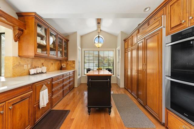 Detail Gallery Image 17 of 40 For 2028 Columbus Way, Vista,  CA 92081 - 2 Beds | 2 Baths