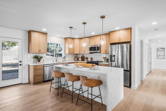 Front Image Thumbnail for CRNDP2510428