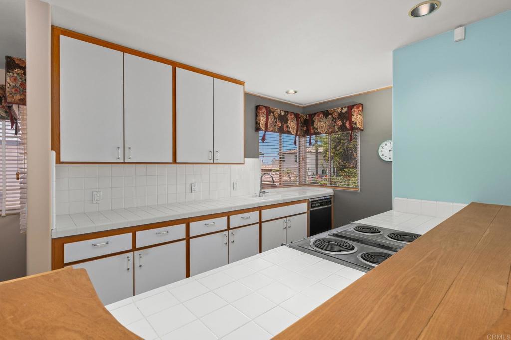 2853 Dove Street - photo 12