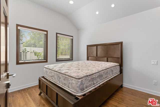 6656 Colgate Avenue, Los Angeles CA: https://media.crmls.org/mediaz/aa17e629-f702-4a42-af17-15127b004981.jpg