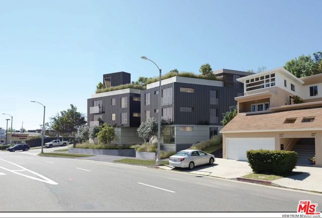 10401 Eastborne Avenue, Los Angeles CA: https://media.crmls.org/mediaz/aa1917f0-acd3-4d57-af54-0daf5da60b58.jpg