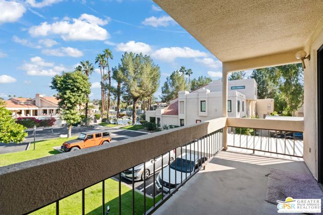 Image 0 of 33 For 35200 Cathedral Canyon Drive E39