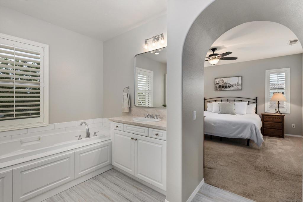 8400 Reagan Glen - photo 18
