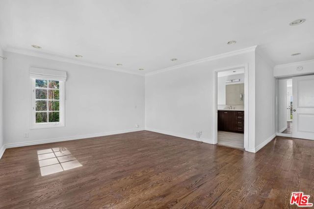 6609 Whitley Terrace photo 32