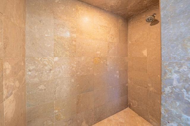 25547 Meadowview Circle,  CA: https://media.crmls.org/mediaz/aa1e9db1-667b-45eb-a47e-853d635118f0.jpg