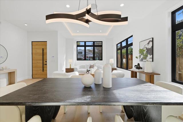 852 La Para Avenue, Palo Alto CA: https://media.crmls.org/mediaz/aa1ee34d-f567-413c-bac2-3848f1d93010.jpg