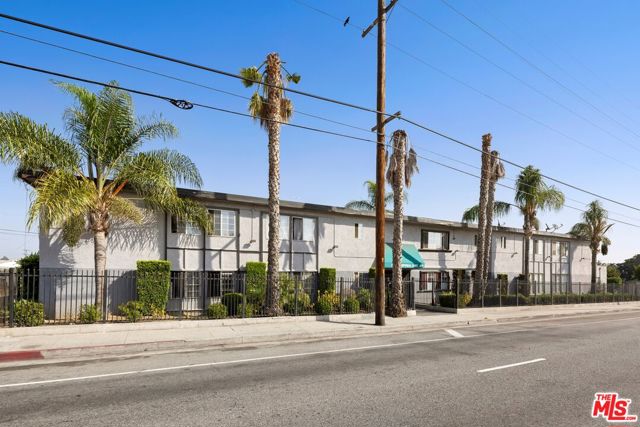 819 West Imperial Highway