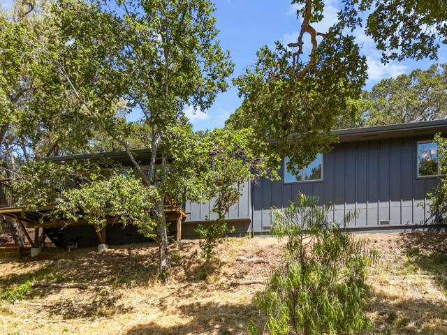 17119 Crescent Drive, Los Gatos CA: https://media.crmls.org/mediaz/aa1f6d60-1b3a-4c2e-bea5-2de2a2c1c4a2.jpg