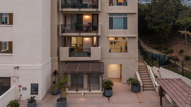 Image 60 of 73 For 1019 Costa Pacifica Way  1111