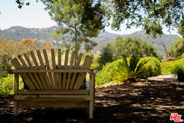 1 Colina Drive, Topanga CA: https://media.crmls.org/mediaz/aa20aa2b-ee22-4373-8eb6-05ab9cac780b.jpg