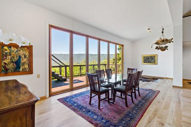 711 W California Way, Redwood City CA: https://media.crmls.org/mediaz/aa2101af-b029-423f-8ff8-651c2f1c3ba2.jpg