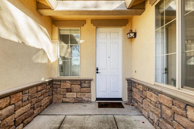 Image 2 of 46 For 37812 Appletree Court