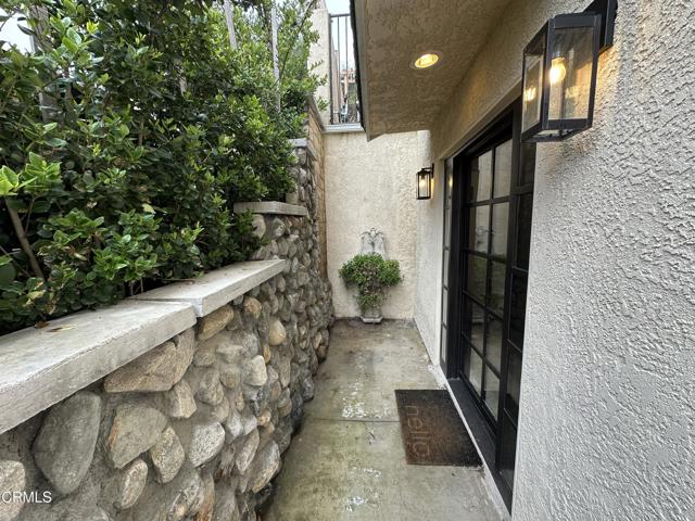 Detail Gallery Image 1 of 1 For 7422 Valaho Ln, Tujunga,  CA 91042 - 3 Beds | 2/1 Baths