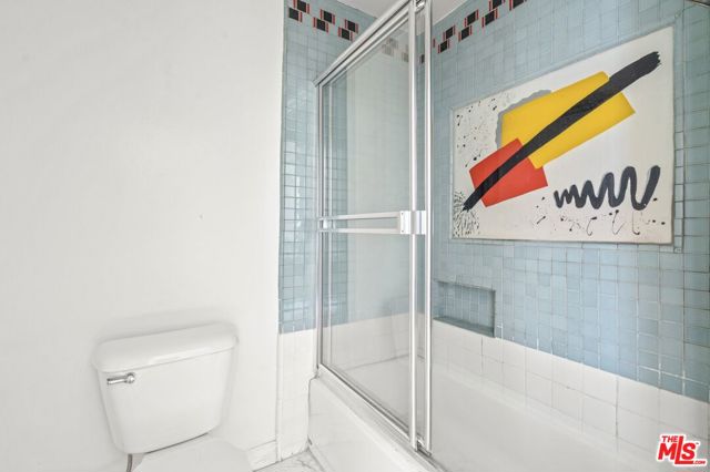 10747 Wilshire Boulevard, Los Angeles CA: https://media.crmls.org/mediaz/aa221007-e136-40fc-82fe-64b96f3f0a0f.jpg