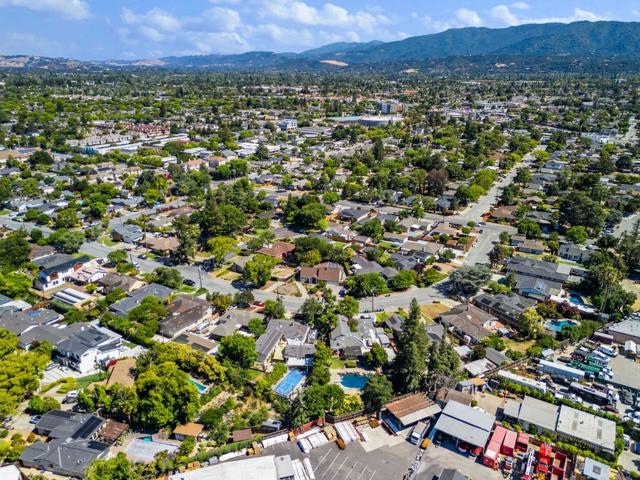 955 Norin Court, Campbell CA: https://media.crmls.org/mediaz/aa22129a-ed2a-444c-8ad3-96e022826504.jpg