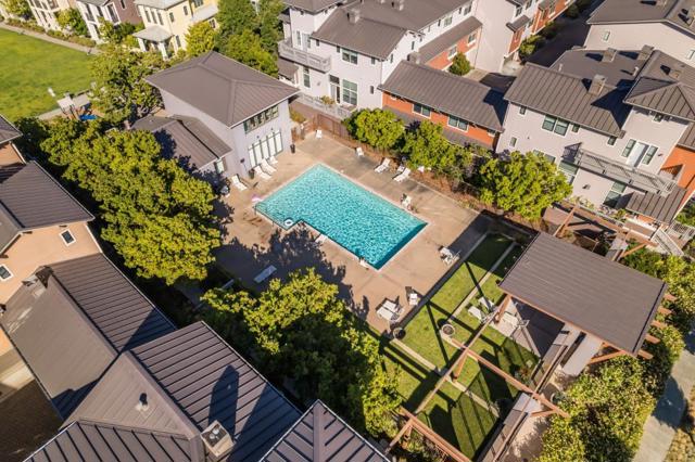 405 Spruce Lane, Palo Alto CA: https://media.crmls.org/mediaz/aa22f486-4dac-4eae-944b-8f61e5f0563b.jpg