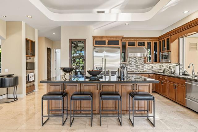 334 Crest Lake Drive, Palm Desert, CA 92211
