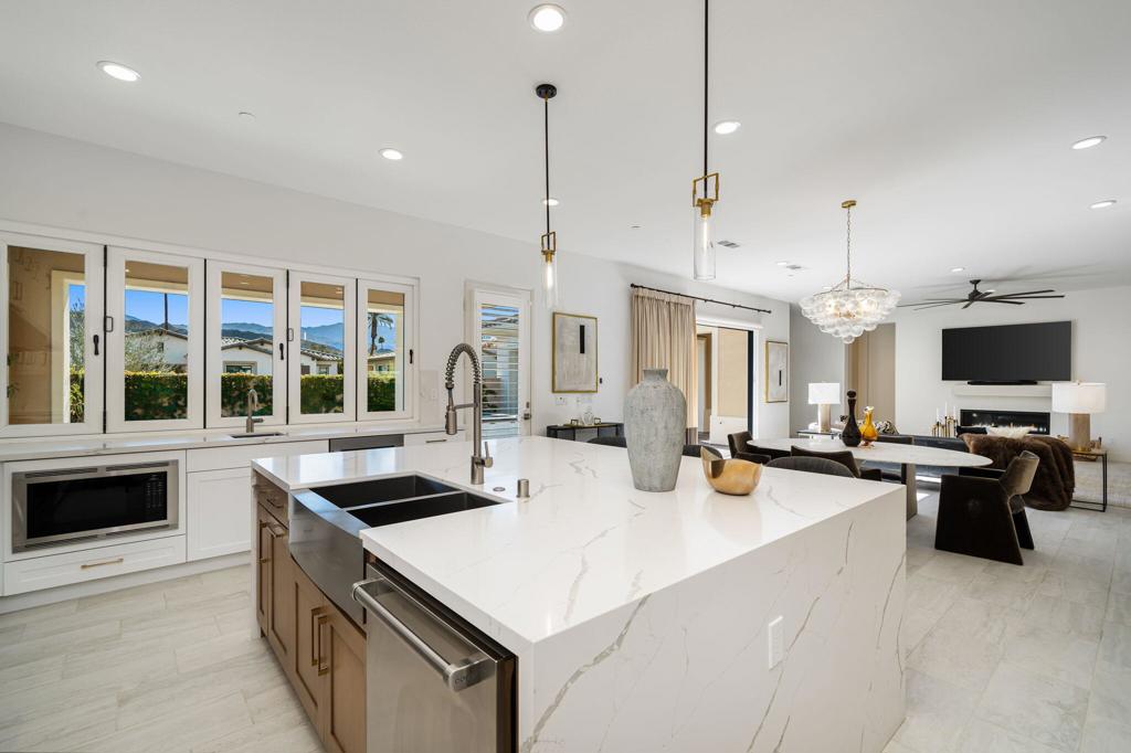 MLS #219141451DA image #10