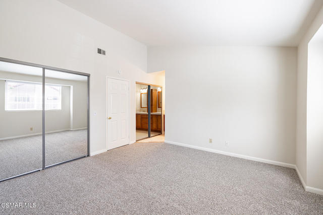 5813 Cochran Street, Simi Valley CA: https://media.crmls.org/mediaz/aa245db2-aee1-4436-accd-dc4288b5c01b.jpg