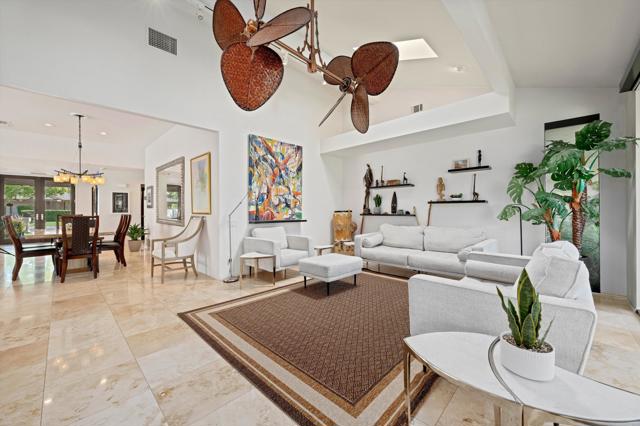 12 Whittier Court, Rancho Mirage CA: https://media.crmls.org/mediaz/aa2595bb-eb5f-43c0-a8b6-e72004107f11.jpg