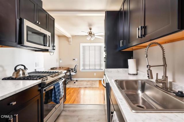 Detail Gallery Image 6 of 53 For 256 Melrose Dr, Oxnard,  CA 93035 - 3 Beds | 2/1 Baths