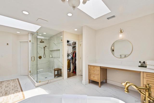 13953 Sagewood Dr, Poway CA: https://media.crmls.org/mediaz/aa2600c5-b883-472d-91e3-052794424241.jpg