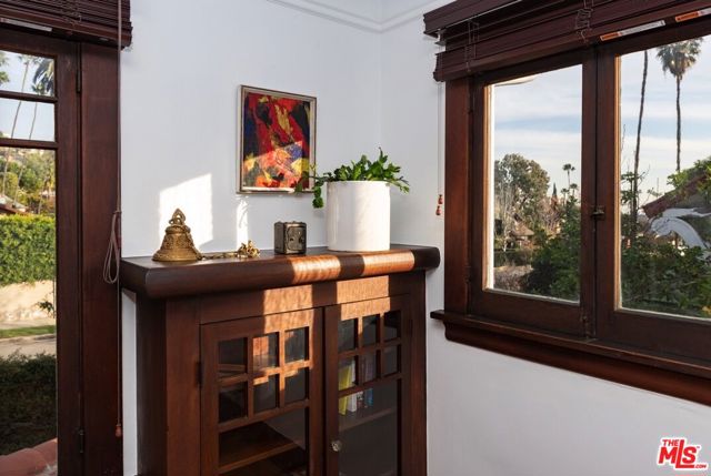 5850 Foothill Drive, Los Angeles CA: https://media.crmls.org/mediaz/aa267306-238e-4c19-9b4a-87472fae381f.jpg