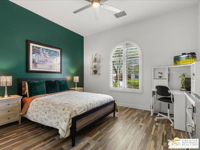 55 Cabernet, Rancho Mirage CA: https://media.crmls.org/mediaz/aa26c4b6-ffc8-4435-ab7f-ff983bc520a1.jpg