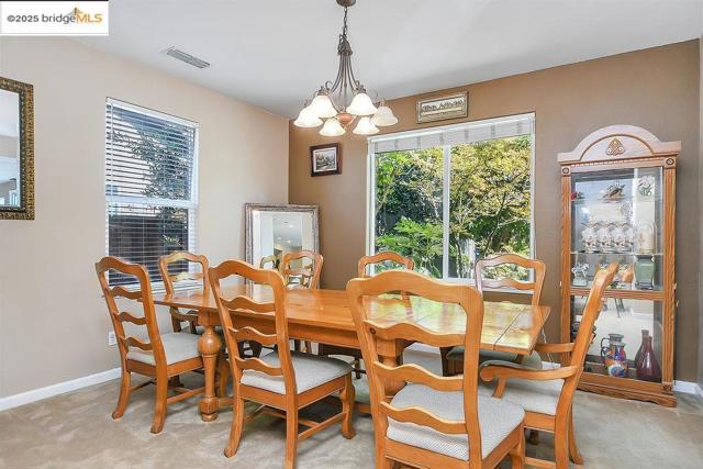 4746 Mammouth Lane, Oakley CA: https://media.crmls.org/mediaz/aa270f5c-d061-4f08-8ff4-72260b5f7733.jpg